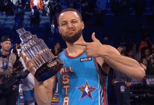 Kaiyun开云中国官网-【观点】从期待春晚期待全明星 到看全明星像看春晚