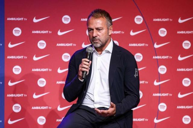 Kaiyun网页版-弗利克：希望带队踢出美丽足球 我不惧怕压力